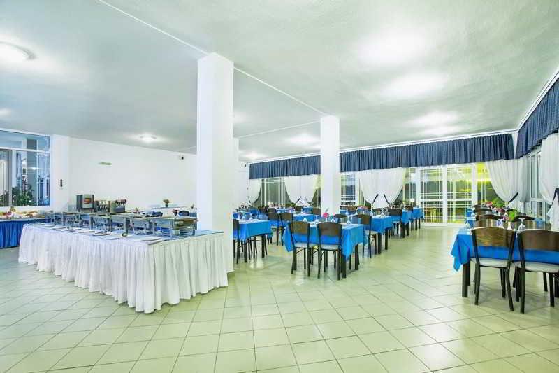 Xenios Port Marina Hotel Pefkochori Exterior photo