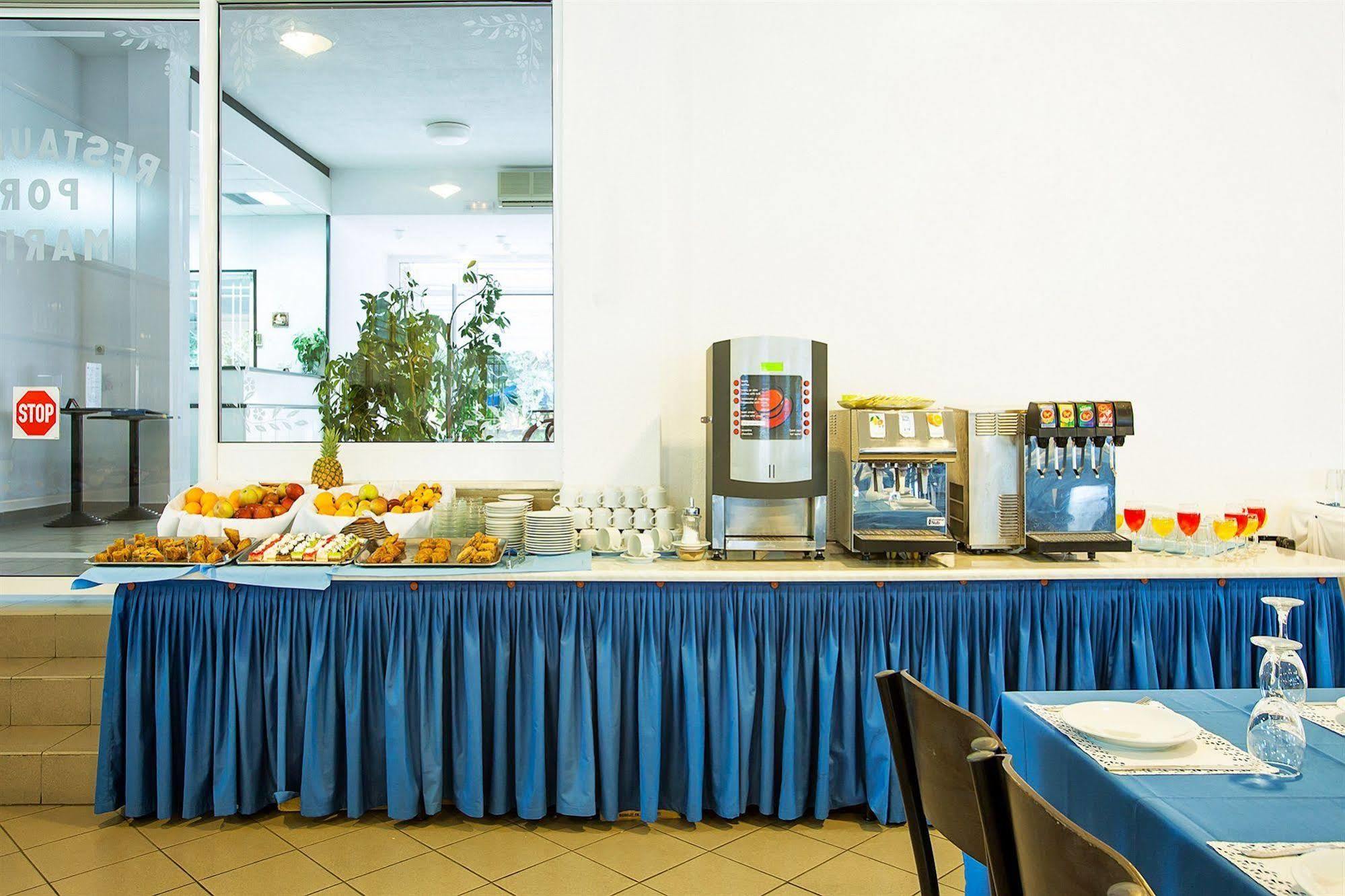Xenios Port Marina Hotel Pefkochori Exterior photo